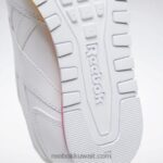 أبيض ftwr / وردي حقيقي / أصفر دائمًا كلاسيك هارمان رن أحذية نسائية Reebok 0NZ0F826 - Image 8