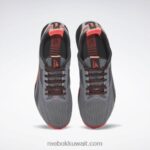 أسود أساسي / رمادي نقي 5 / توهج برتقالي حذاء تدريب نانو x1 للرجال Reebok 0NZ0F1044 - Image 11
