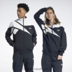 أسود الليل كلاسيكيات ناقلات سترة المسار Reebok 0NZ0F260