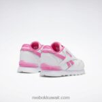 أطفال ftwr أبيض / وردي ذري حذاء ستيب اند فلاش جلدي كلاسيكي - طفل صغير Reebok 0NZ0F1377 - Image 4