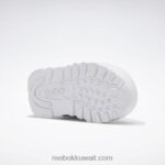 أطفال ftwr أبيض / وردي ذري حذاء ستيب اند فلاش جلدي كلاسيكي - طفل صغير Reebok 0NZ0F1377 - Image 5