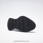 الأساسية أسود / أبيض ftwr / فضي التقى. حذاء نسائي zig dynamica 4 Reebok 0NZ0F172 - Image 5