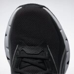 الأساسية أسود / أبيض ftwr / فضي التقى. حذاء نسائي zig dynamica 4 Reebok 0NZ0F172 - Image 8