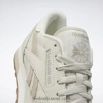 المرمر / البيج الحديث / الطباشير أحذية نسائية جلدية كلاسيكية Reebok 0NZ0F116 - Image 9