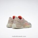 توهج ecru / كانيون مرجاني / برتقالي ناعم أحذية التدريب nanoflex tr للسيدات Reebok 0NZ0F297 - Image 4