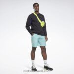 رجال البط البري شبه الكلاسيكي شورت منسوج خفيف الوزن من les mills Reebok 0NZ0F1298 - Image 2