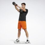رجال سحق أورانج S23-r شورت جاهز للتمارين الرياضية Reebok 0NZ0F1156 - Image 2