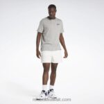 رجال هيذر رمادي متوسط أعلى تي شيرت ملعب كرة السلة Reebok 0NZ0F1327 - Image 2