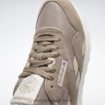 رمادي داكن / ecru ناعم / طباشير أحذية نسائية نايلون كلاسيكية Reebok 0NZ0F76 - Image 7