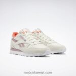 طباشير / أرجواني منقوع / أبيض قدم أحذية نسائية جلدية كلاسيكية Reebok 0NZ0F81 - Image 5