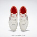 طباشير / أرجواني منقوع / أبيض قدم أحذية نسائية جلدية كلاسيكية Reebok 0NZ0F81 - Image 8