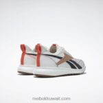طباشير / بيج حقيقي / أسود أساسي قرن الطاقة floatride تنمو أحذية الجري Reebok 0NZ0F495 - Image 6