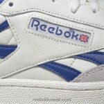 طباشير / ملكي جامعي / أحمر ممتاز نادي ج الانتقام خمر أحذية رجالية Reebok 0NZ0F1029 - Image 8