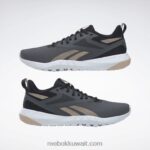 قلب أسود / رمادي نقي 7 / التقى أملس حذاء فليكساجون فورس 4 نسائي للتدريب Reebok 0NZ0F221 - Image 9