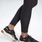 نحيف أسود ليقنز بشعار الماركة Reebok 0NZ0F818 - Image 5