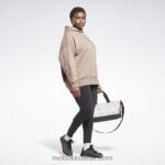 نحيف رمادي داكن هودي كبير الحجم معاد تدويره في الاستوديو (حجم كبير) Reebok 0NZ0F577 - Image 2