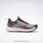 نقي رمادي 3 / الأساسية أسود / برتقالي مضيئة حذاء الجري النسائي floatride Energy 4 Adventure Reebok 0NZ0F324