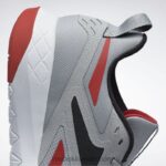 نقي رمادي 3 / كور أسود / أحمر متجه حذاء فليكساغون فورس 4 للرجال للتدريب Reebok 0NZ0F1335 - Image 8