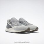 نقي رمادي 4 / طباشير / رمادي بارد 6 أحذية جلدية كلاسيكية من الألف إلى الياء Reebok 0NZ0F133 - Image 3