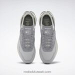 نقي رمادي 4 / طباشير / رمادي بارد 6 أحذية جلدية كلاسيكية من الألف إلى الياء Reebok 0NZ0F133 - Image 6