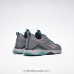 نقي رمادي 5 / رمادي نقي 2 / أزرق مخضر حذاء تدريب nanoflex Adventure tr للسيدات Reebok 0NZ0F952 - Image 4
