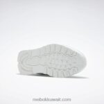ftwr أبيض / أرجواني توهج أحذية نسائية جلدية كلاسيكية Reebok 0NZ0F164 - Image 5