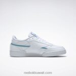 ftwr أبيض / أرجواني توهج / البط البري الكلاسيكي حذاء نسائي كلوب سي 85 نباتي Reebok 0NZ0F261 - Image 2