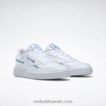 ftwr أبيض / أرجواني توهج / البط البري الكلاسيكي حذاء نسائي كلوب سي 85 نباتي Reebok 0NZ0F261 - Image 3